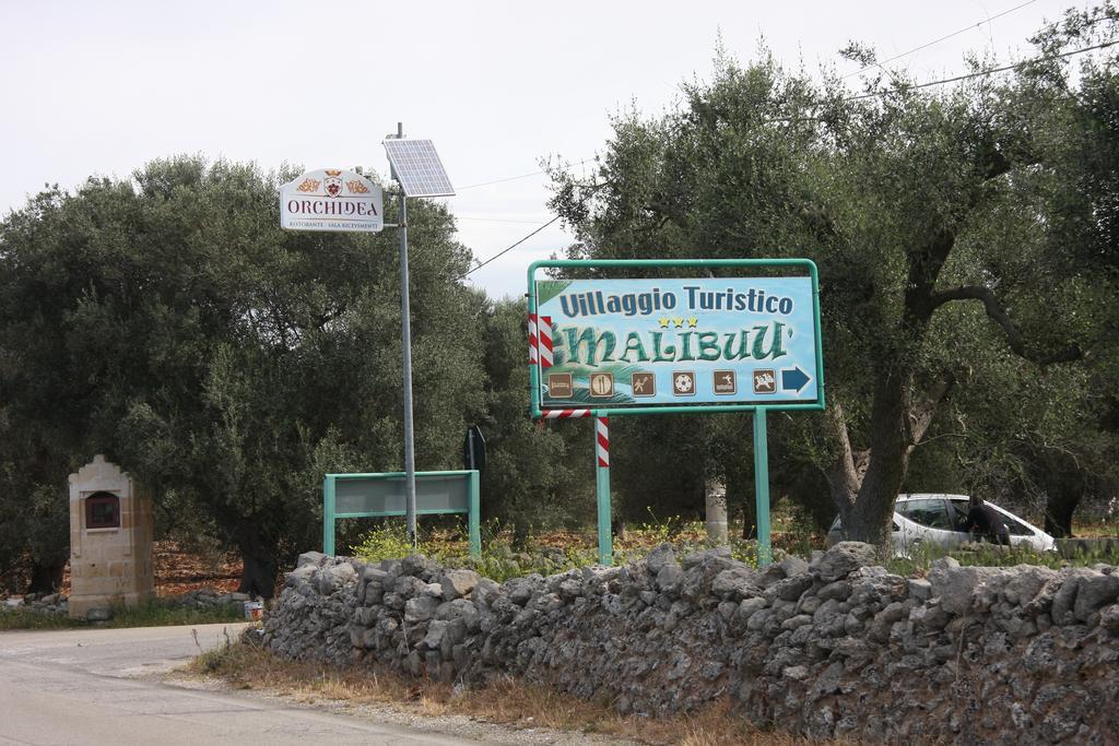 Villaggio Turistico Malibuu Мандурия Экстерьер фото